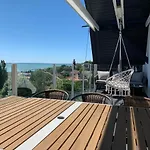Noah Hotel